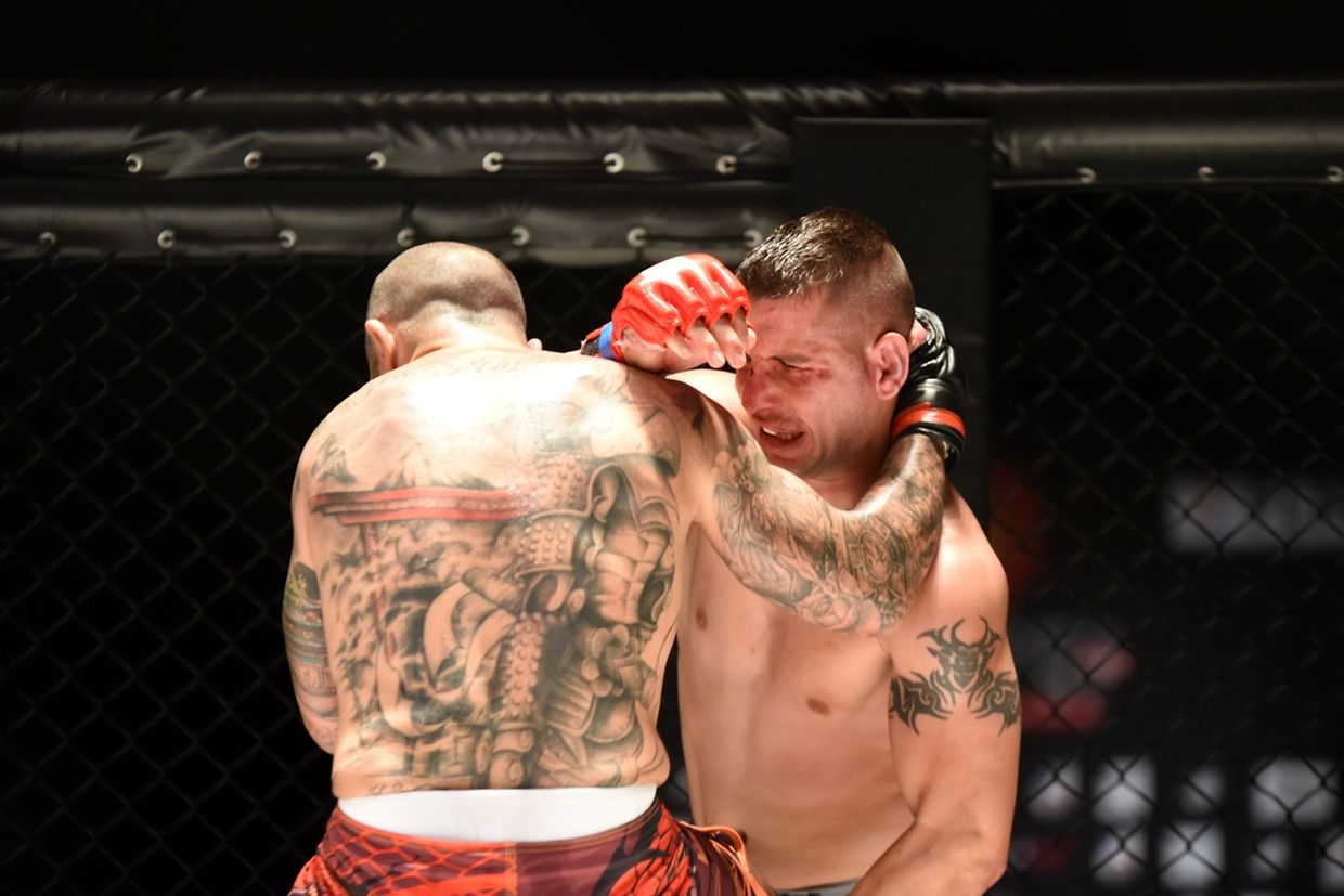 Esteban Mendoza face à Cédric Sévérac.