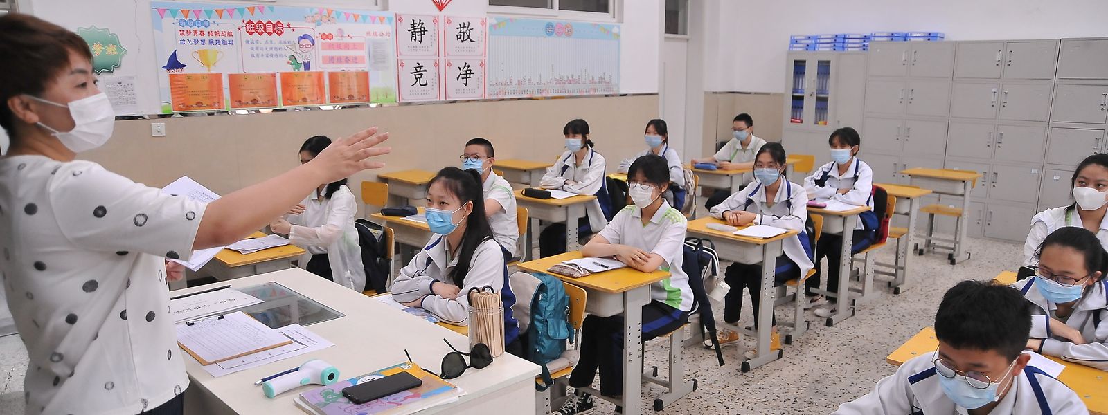 In Peking fing die Schule am 1. Juni wieder an. Sowohl das Lehrpersonal als auch die Schüler müssen strenge Regeln befolgen.