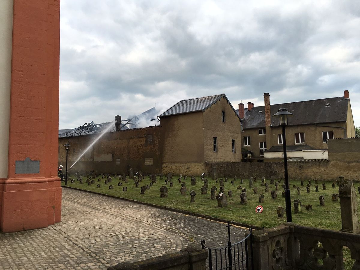 Die Löscharbeiten gestalteten sich recht aufwendig.