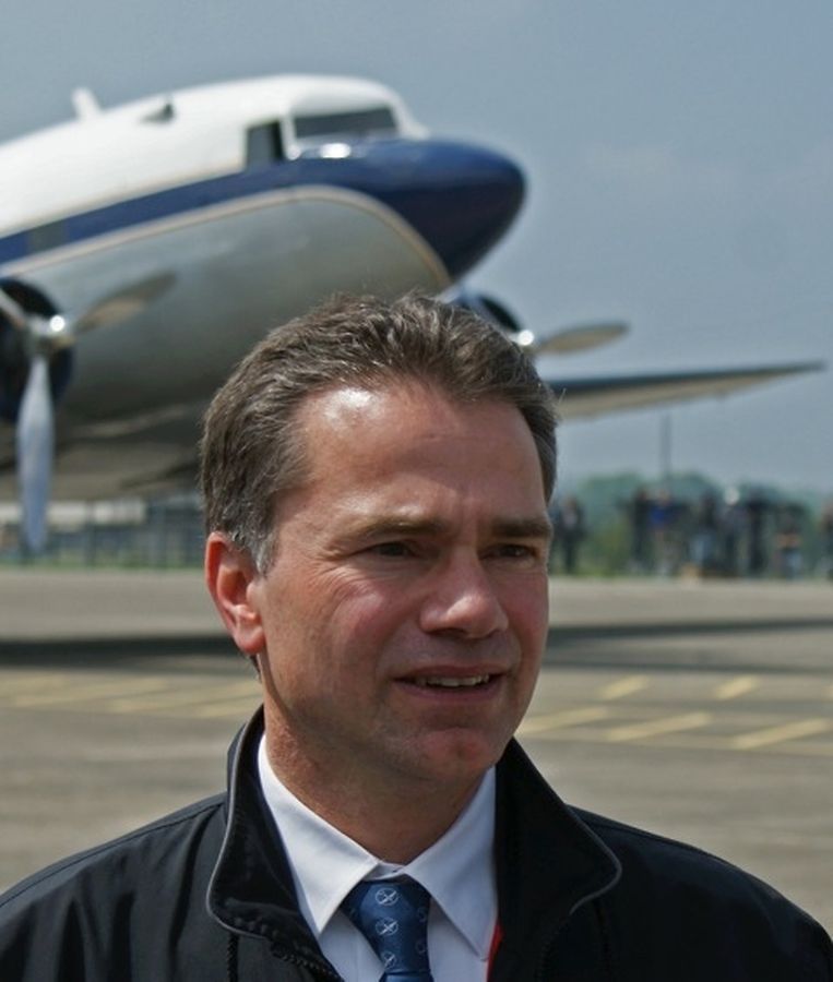 Chefpilot Francisco Agullo pflegt und fliegt mit Leidenschaft historische Propeller-Maschinen.