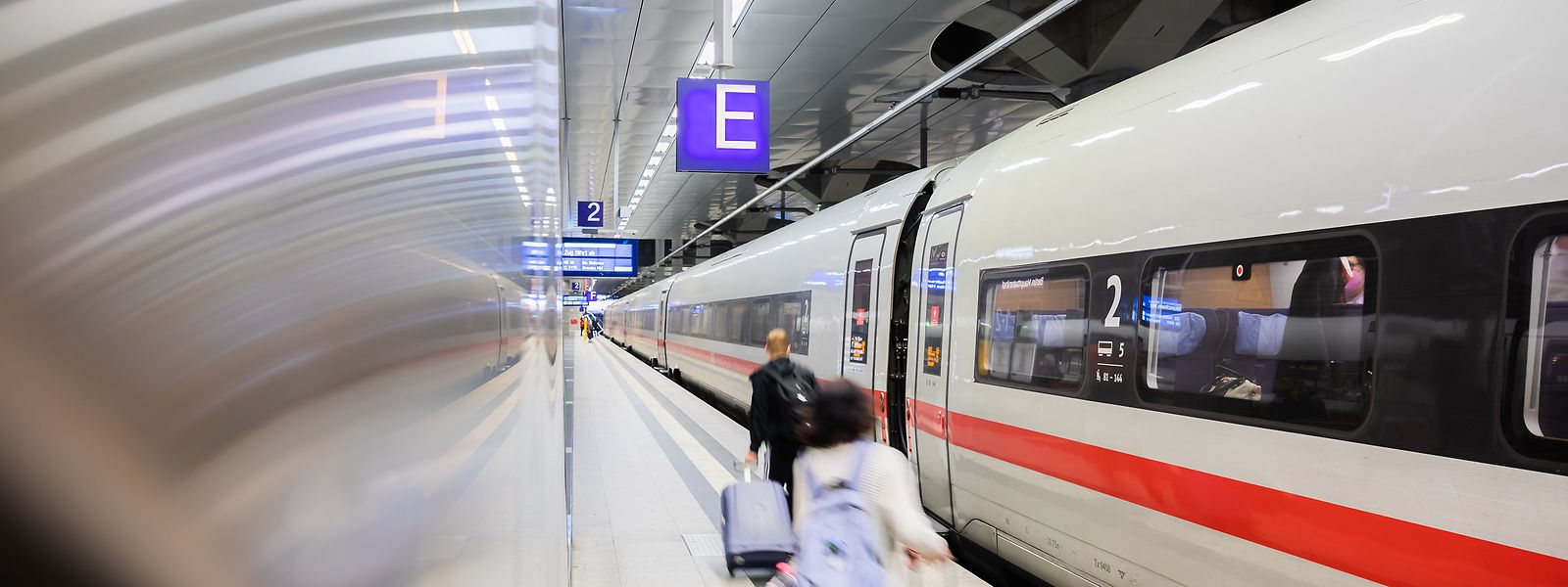 Der Beitritt der Deutschen Bahn zur Star Alliance wird als starkes Zeichen für die Mobilitätswende gewertet und ermöglicht Flug/Zug-Kombinationen.