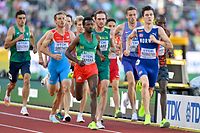 EUGENE, OREGON - JULY 17: Charles Grethen of Luxembourg, Samuel Tefera of Ethiopia, Oliver Hoare of Australia, Neil Gourley of Great Britain, Jacob Ingbrigtsen of Norway competes in the Men's 1500 metres during the World Athletics Championships on July 17, 2022 in Eugene, Oregon. (Photo by Andy Astfalck/BSR Agency/Getty Images) Atletiekunie