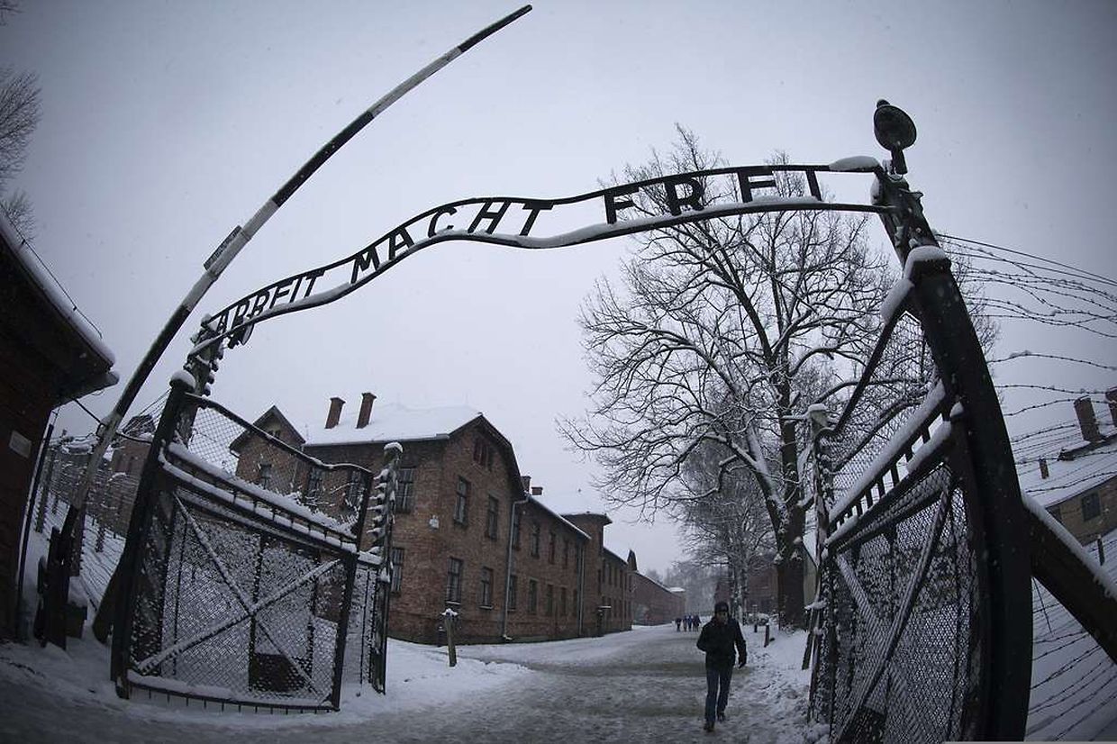 "Arbeit macht frei": Dieser Schriftzug prangt über dem Eingang des früheren Konzentrationslagers Auschwitz-Birkenau in Polen.