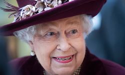 ARCHIV - 25.02.2020, Großbritannien, London: Königin Elisabeth II. von Großbritannien. Die Queen feiert am 21.04.2020 ihren 94. Geburtstag.      (zu dpa "Nichts als Ärger: Megxit, Andrew und Corona - die Queen wird 94") Foto: Victoria Jones/PA Wire/dpa +++ dpa-Bildfunk +++