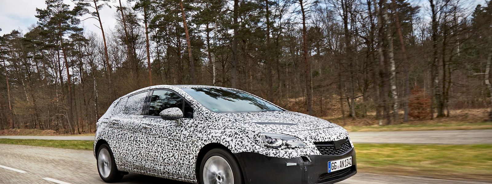 Schlank gemacht: Die neue Generation des Opel Astra soll kürzer und um bis zu 200 Kilo leichter werden als der Vorgänger. 
