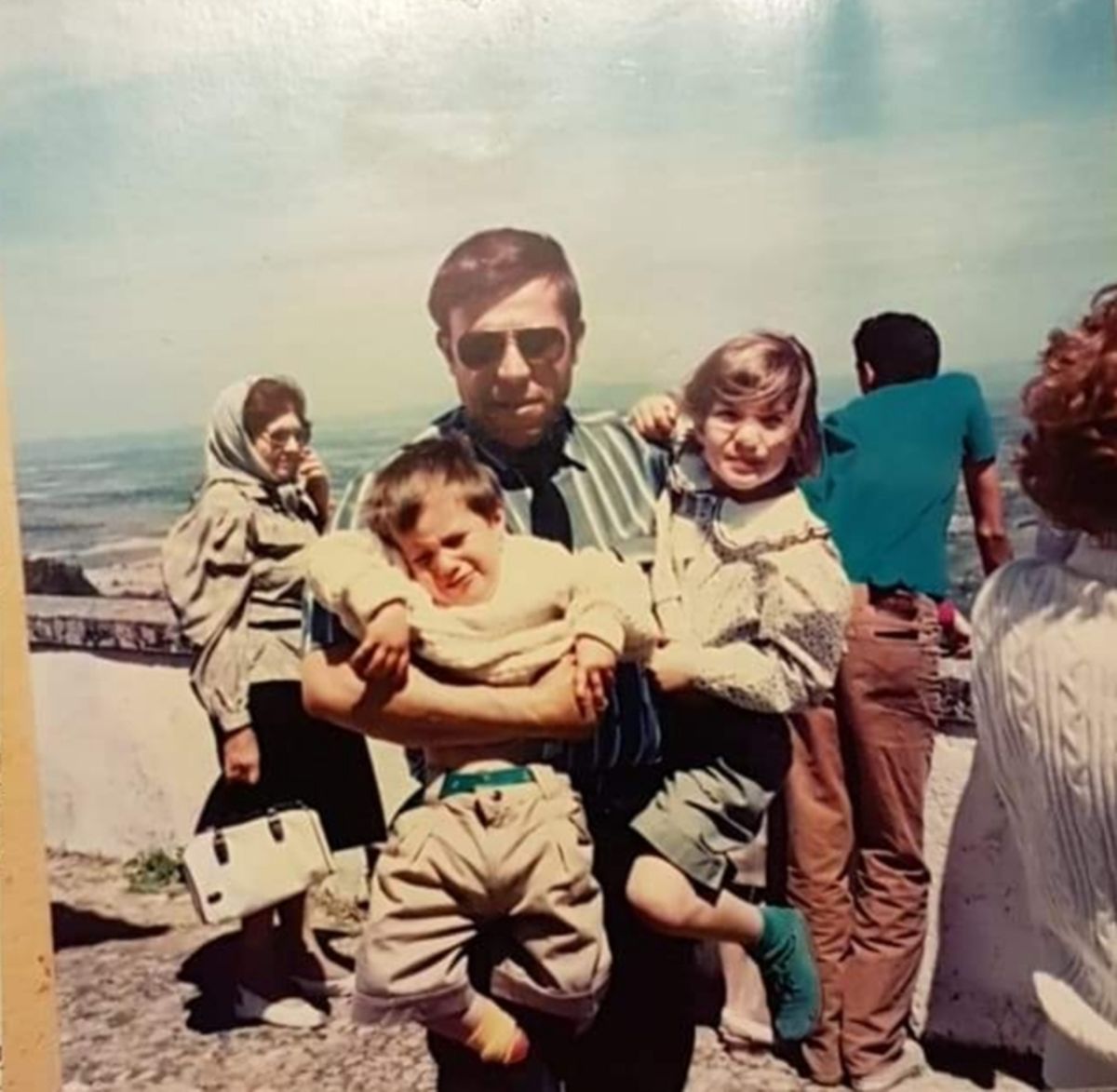 Salgueiro Maia com os filhos no início dos anos 1990