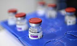 This picture shows vials of the AstraZeneca Covid-19 vaccine at a pharmacy in Paris on February 25, 2021. - Private practitioners in France started vaccinating vulnerable patients between 50 and 64 at their medical offices on February 25, as part of a new stage in the country's Covid-19 vaccination campaign. (Photo by Christophe ARCHAMBAULT / AFP)