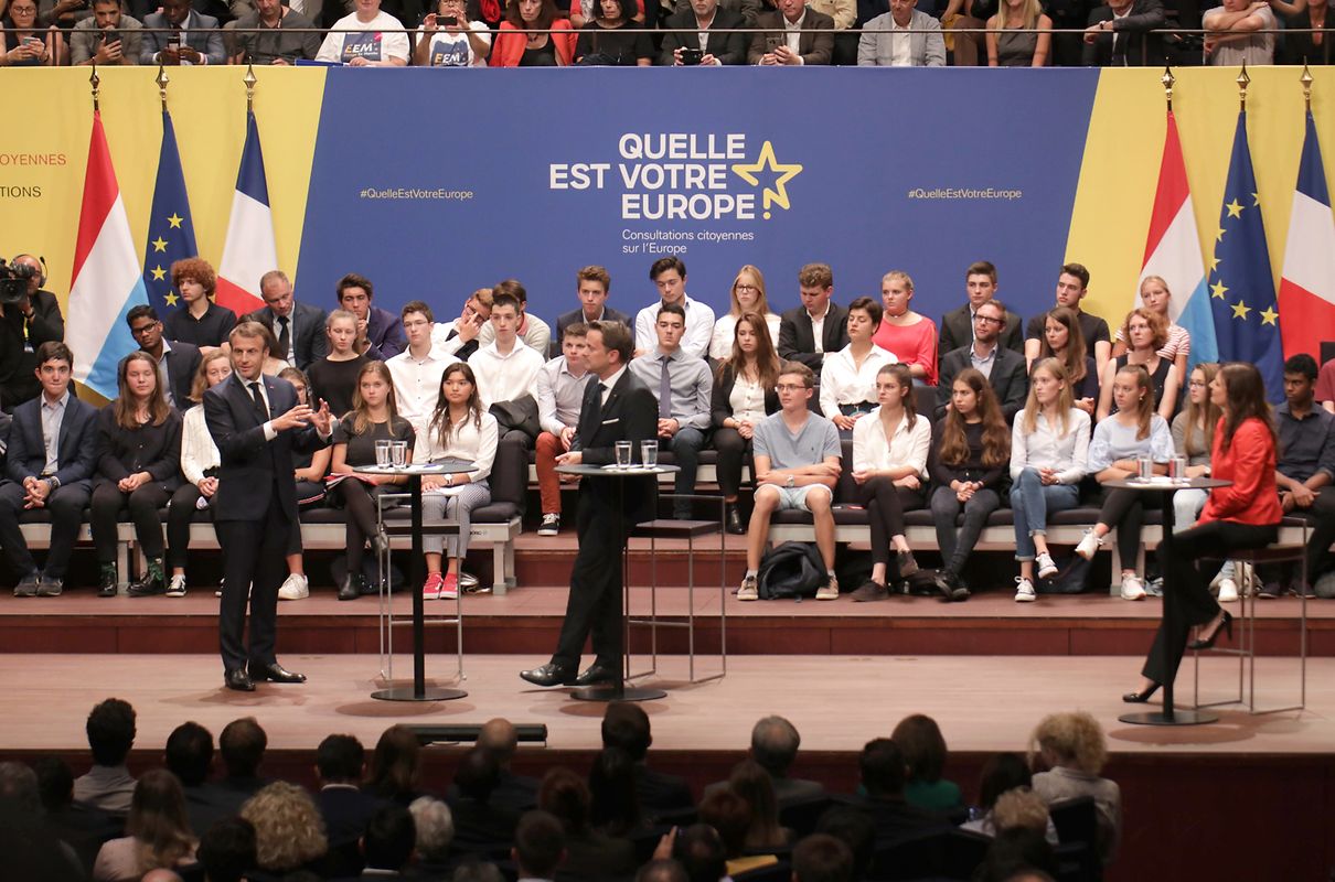Emmanuel Macron und Xavier Bettel in der Philharmonie.