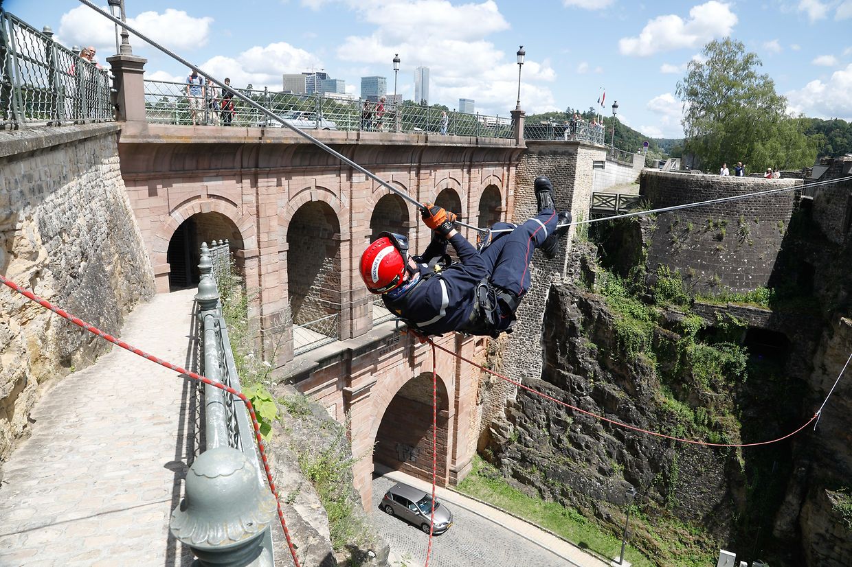 Lokales, Bockfiels, Bockfelsen, Examen, Prüfung, junge Feuerwehrleute lernen über Materialkentnis, Vorstieg und Absichern, Absturtzssicherung Foto: Anouk Antony/Luxemburger Wort