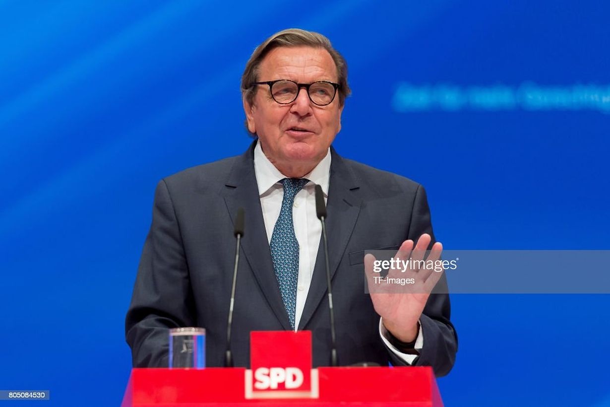 DORTMUND, GERMANY - JUNE 25: Gerhard Schroeder speaks at the SPD federal party congress on June 25, 2017 in Dortmund, Germany. (Photo by TF-Images/Getty Images)