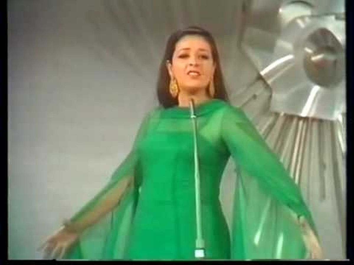 Simone de Oliveira participou no Festival Eurovisão da Canção em 1969 com a música "Desfolhada". 