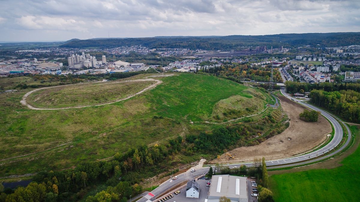 Die Strecke wurde am Montag für den Verkehr freigegeben.