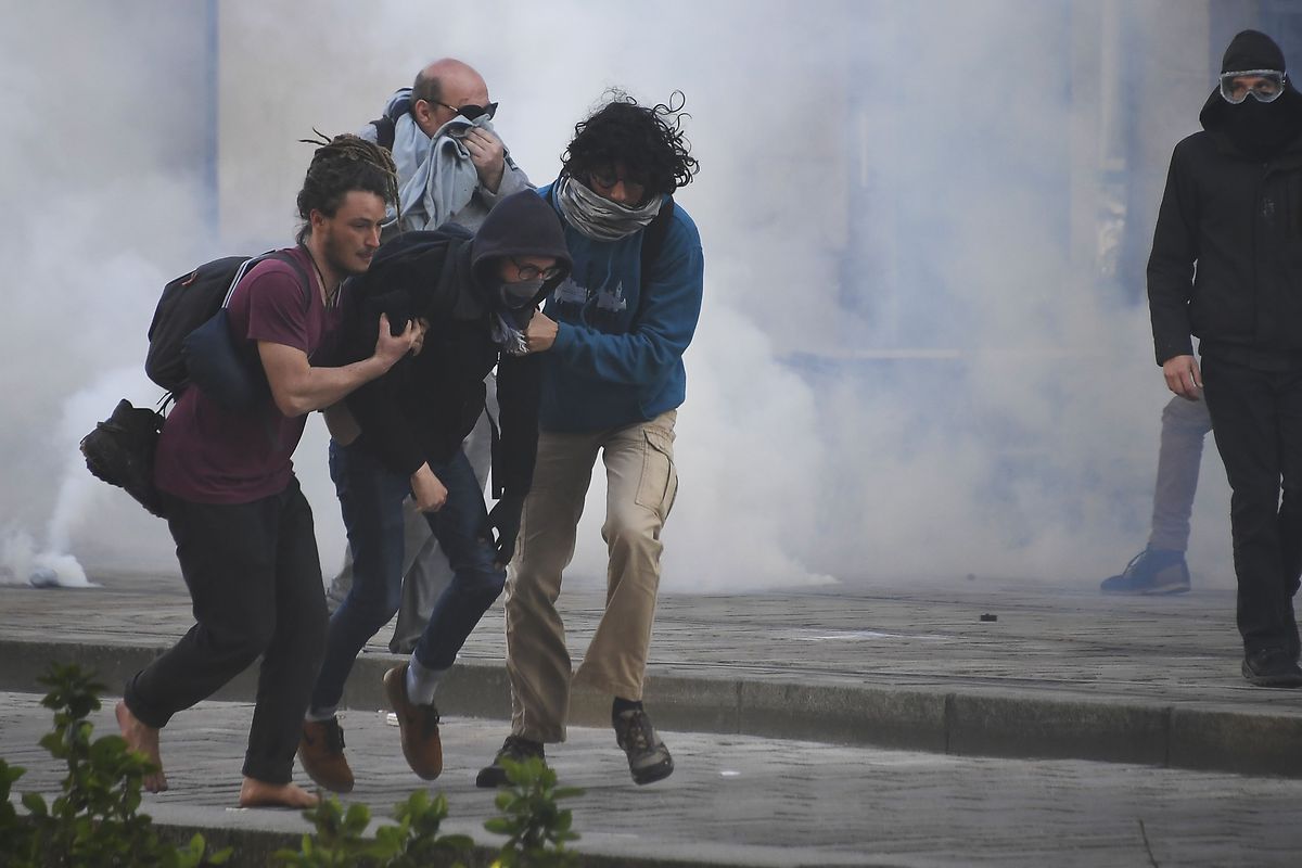 Im westfranzösischen Nantes eskalierte am Samstag eine Kundgebung gegen die Räumung eines von linken Aktivisten besetzten Geländes. 