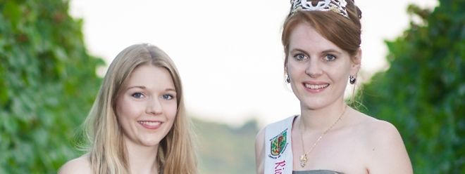 Die neue Rieslingkönigin Jeanne-Marie Wagener wird ab diesem Freitag das Amt  ihrer Vorgängerin Laura Demuth (r.) übernehmen.
