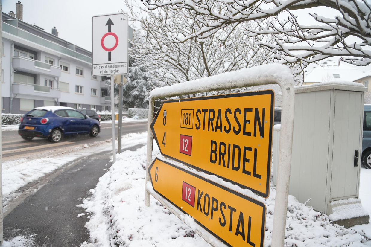 Lokales, Luxemburg, Bärelerbierg/Biergerkraïtz, keine weitere Probleme im Verkehr ,Winter, Schnee, Glätte, Glatteis, Kälte, Illustration, Schneefotos, musée,    photo Anouk Antony