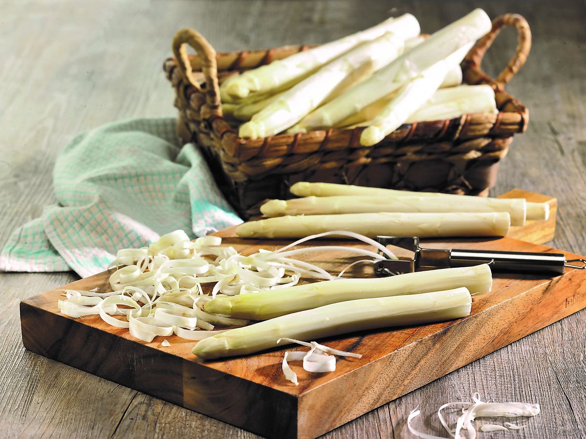 White asparagus is in season now Photo: Shutterstock