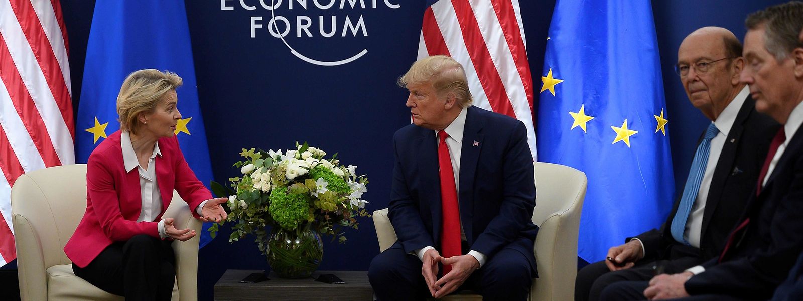 "She is terrific": Donald Trump traf in Davos mit EU-Kommissionschefin Ursula von der Leyen zusammen. 