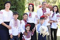 Locals, Ukrainian Families, is from the Ukrainian Families of 21 members?  Photo: Anuk Anthony / Luxemburger Wart