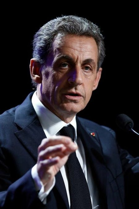 Sarkozy deu como instruções aos candidatos do seu partido -Les Républicains – para não se juntarem ou fusionarem com candidatos de partidos de esquerda, nem para combater a FN, reafirmou 