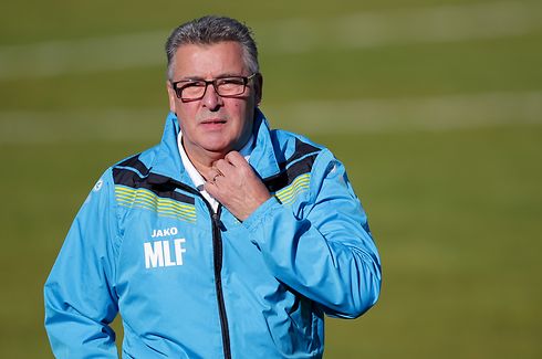 Michel Leflochmoan (Trainer F91 Duedelingen)/ Fussball Coupe de Luxembourg, Pokal, Halbfinale, Saison 2015-2016 / 05.05.2016 /F91 Duedelingen - Union Titus Petingen / Stade Jos Nosbaum, Duedelingen /Foto: Ben Majerus