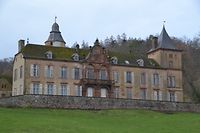 Das Schloss mit seinen Ländereien steht zum Verkauf. / Foto: Frank WEYRICH