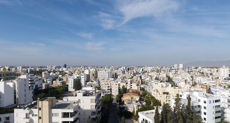 Ein Blick auf die Hauptstadt Nicosia: Der zyprische Pass ist begehrt, weil die Mittelmeerinsel seit 2004 Mitglied der EU ist. 