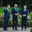 Visite au Luxembourg du président de la République française, Emmanuel Macron - DÉCLARATIONS À LA PRESSE - Xavier Bettel ; Emmanuel Macron ; Charles Michel - Photo : Pierre Matgé