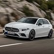 Mercedes-Benz A180 d AMG Line, digitalweiß / Leder zweifarbig classicrot/schwarz;Kraftstoffverbrauch kombiniert: 4,5-4,1 l/100 kmCO2-Emissionen kombiniert: 118-108 g/km*Mercedes-Benz A180 d AMG Line, digital white / Leather two-tone classic red/black;Fuel consumption combined: 4,5-4,1 l/100 kmcombined CO2 emissions: 118-108 g/km*