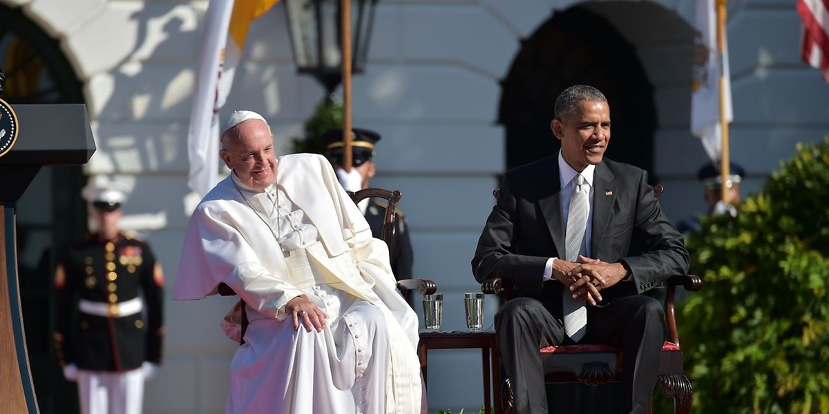 Papst Franziskus mit US-Präsident Barack Obama vor dem Weißen Haus.