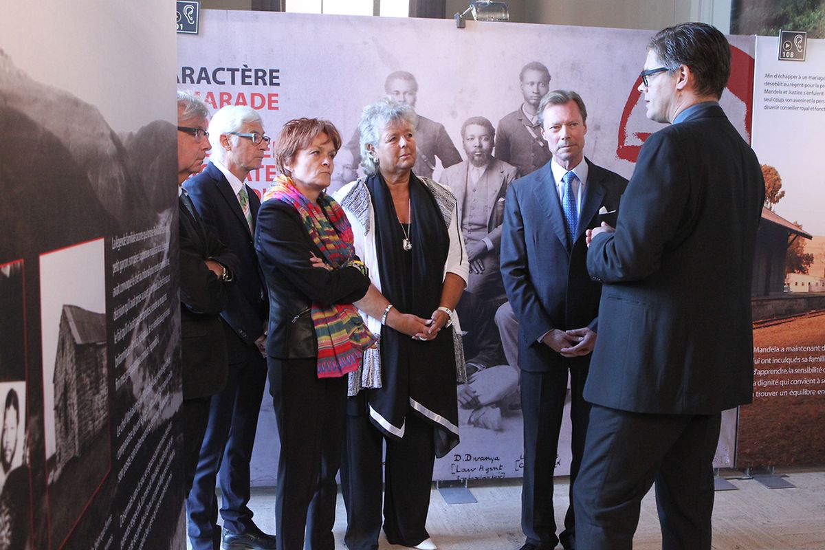 Großherzog Henri besucht Nelson-Mandela-Ausstellung