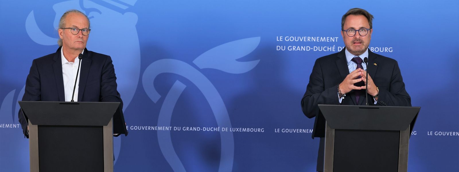 Premierminister Xavier Bettel und Energieminister Claude Turmes (l.) während der Pressekonferenz am Freitag.