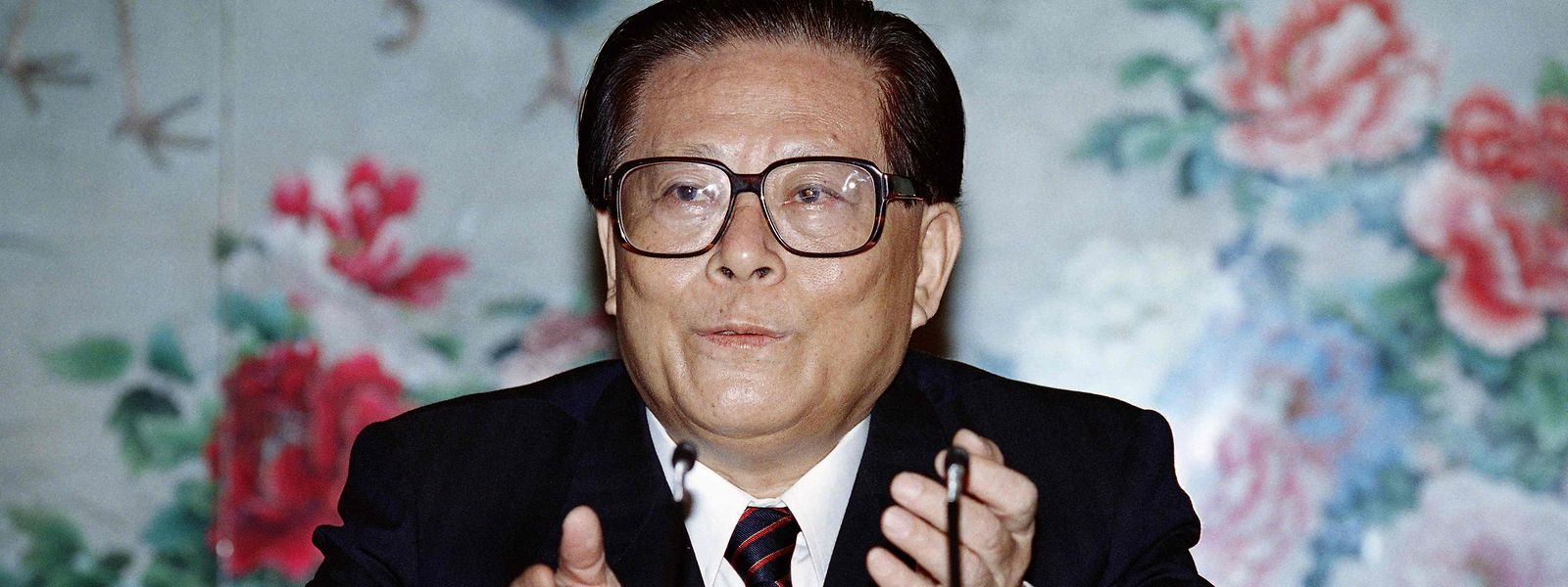 Jiang Zemin, Präsident von 1993 bis 2003, führte China durch den dramatischen wirtschaftlichen Wandel, der auf die Niederschlagung der Demokratiebewegung 1989 folgte. 