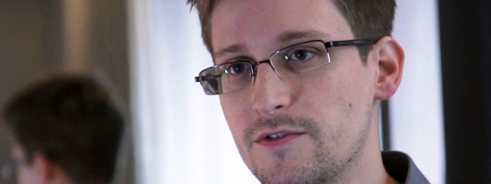 La nationalité russe avait été accordée à Edward Snowden à sa propre demande, effectuée en 2020. 