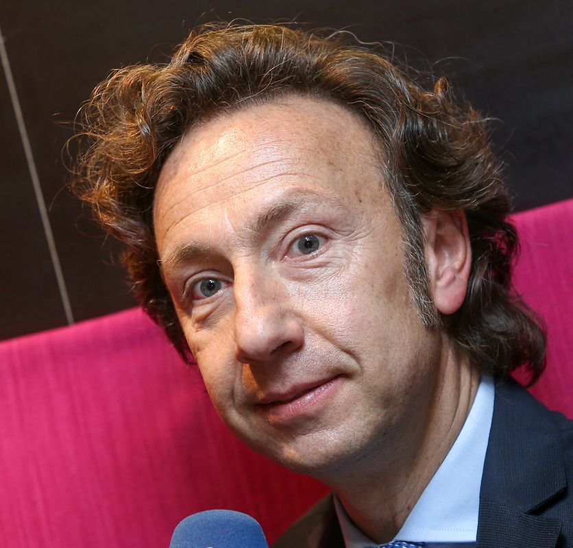 Stéphane Bern stellte am Mittwoch sein Buch über Großherzog Jean in der Buchhandlung Ernster in der "Belle Etoile" vor.