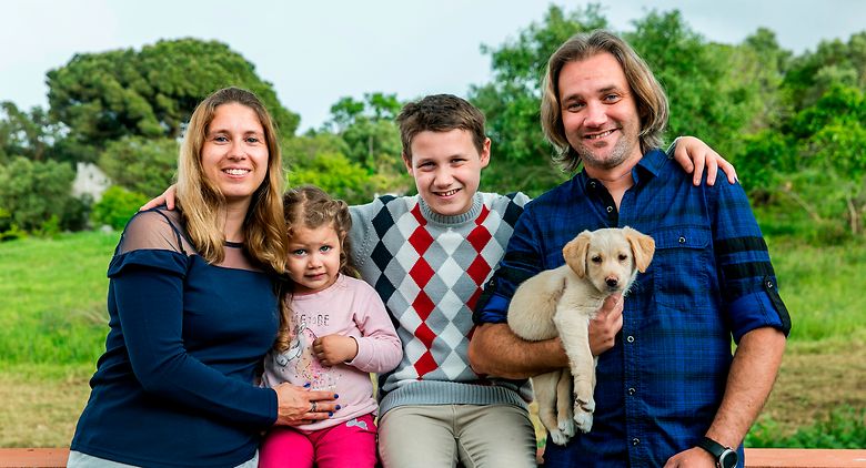 Reportagem sobre emigrantes que regressam do Luxemburgo para Portugal Familia de Helena e Pedro com os filhos Eduardo e Beatriz@Rodrigo Cabrita para Contacto