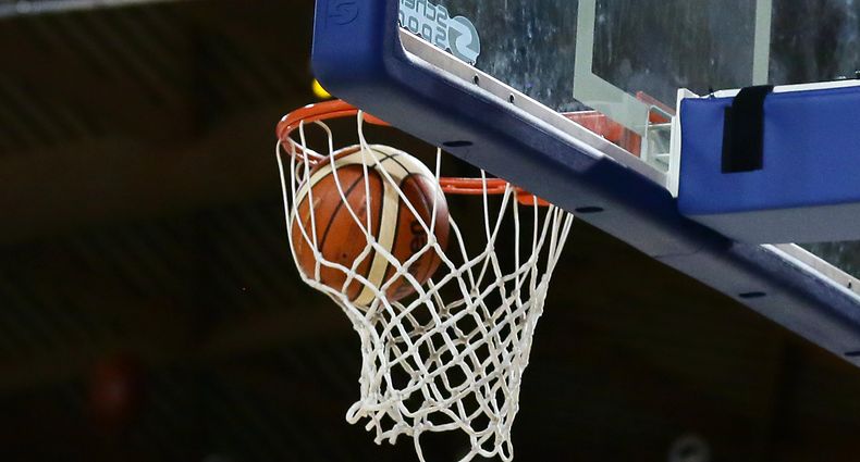 112 Basketball Total League der Maenner Spielzeit 2017-18 Halbfinale Coupe de Luxembourg  zwischen Amicale Steinsel und Musel Pikes in der Coque am 27.01.2018 Schmuckbild
