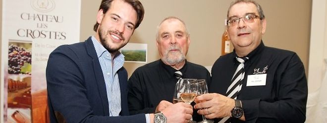 Prinz Félix mit den Veranstaltern der Weinprobe, Yves Bour und Nico Zenner (v.l.n.r.). (Foto: Guy Jallay)