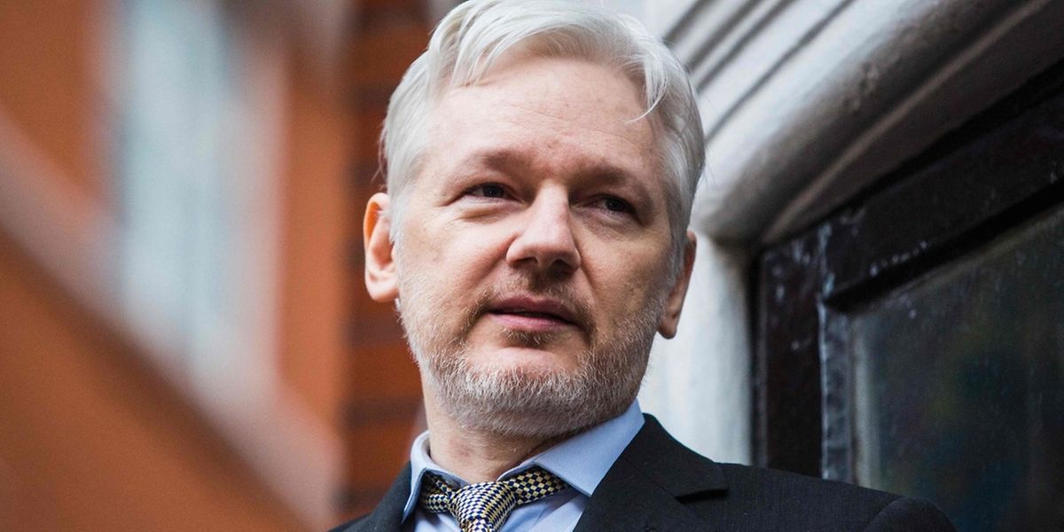 Assange hält sich seit 2012 in der ecuadorianischen Botschaft in London auf.
