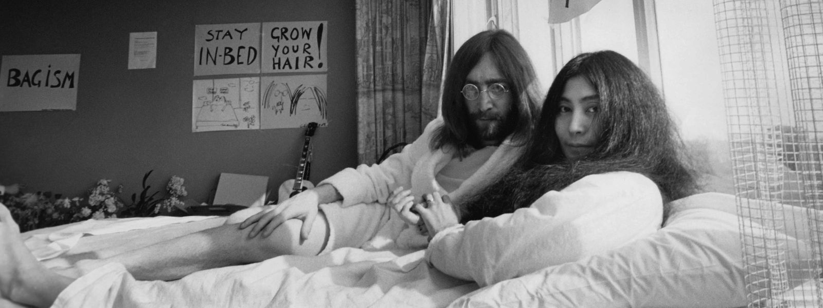 Sieben Tage verbrachten John Lennon und seine Frau Yoko Ono 1971 in einem Hotelbett in Amsterdam - eine viel beachtete symbolische Aktion für den Weltfrieden.