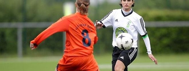  Rose Settanni (à direita) e o Junglinster não fizeram o peso face à equipa israelita