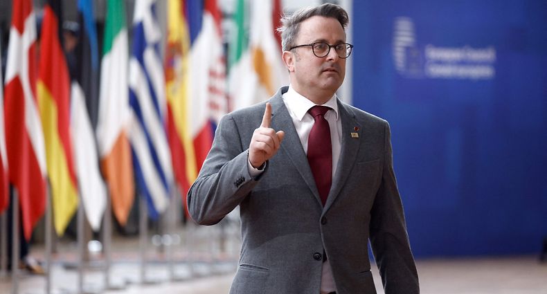 Luxembourg's Prime Minister Xavier Bettel arrives for a EU Summit, at the EU headquarters in Brussels, on March 23, 2023. - The two-day summit of the 27 European Union leaders in Brussels aims to build on previous European Council meetings where EU leaders will discuss the latest developments including continued EU support for Ukraine, the economy, energy, and migration. (Photo by Kenzo TRIBOUILLARD / AFP)