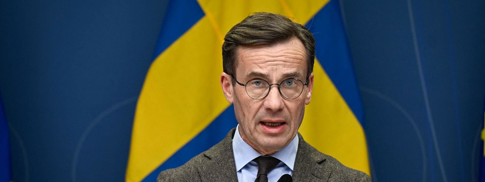O primeiro-ministro da Suécia, Ulf Kristersson, contratou um assessor que pescou ilegalmente enguias em vias de extinção no Mar Báltico.