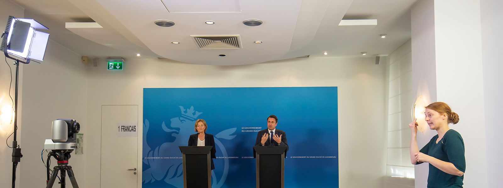 Der Luxemburger Presserat fordert einen Exit aus der defensiven Informationspolitik und möchte, dass Pressekonferenzen wieder in Anwesenheit von Journalisten abgehalten werden.