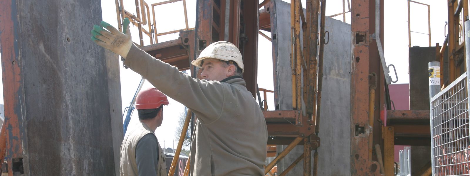 Dos 45 trabalhadores afetados dois são franceses e o resto são portugueses