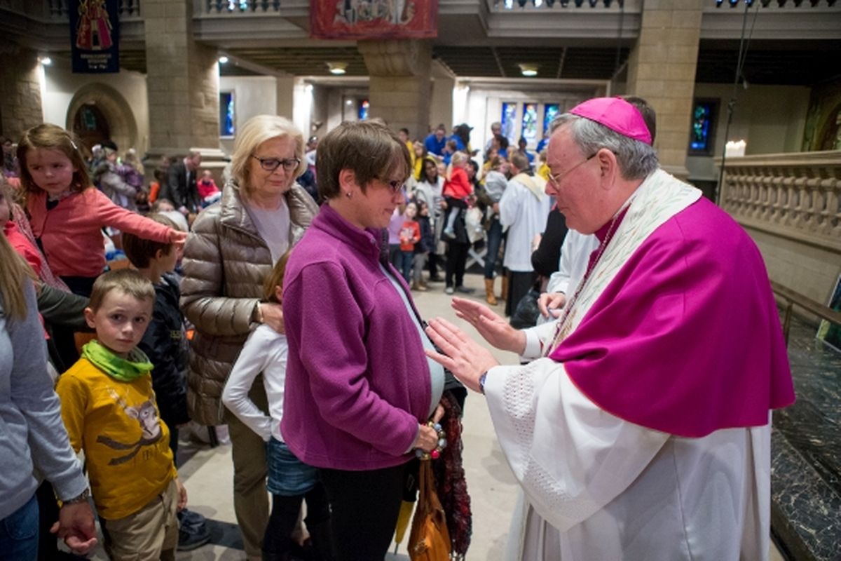 Andacht mit Segnung der Kleinkinder und der werdenden Mütter 
