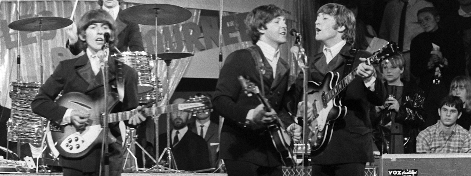 Die Beatles treten im Juni 1966 im Circus Krone-Bau in München auf. 