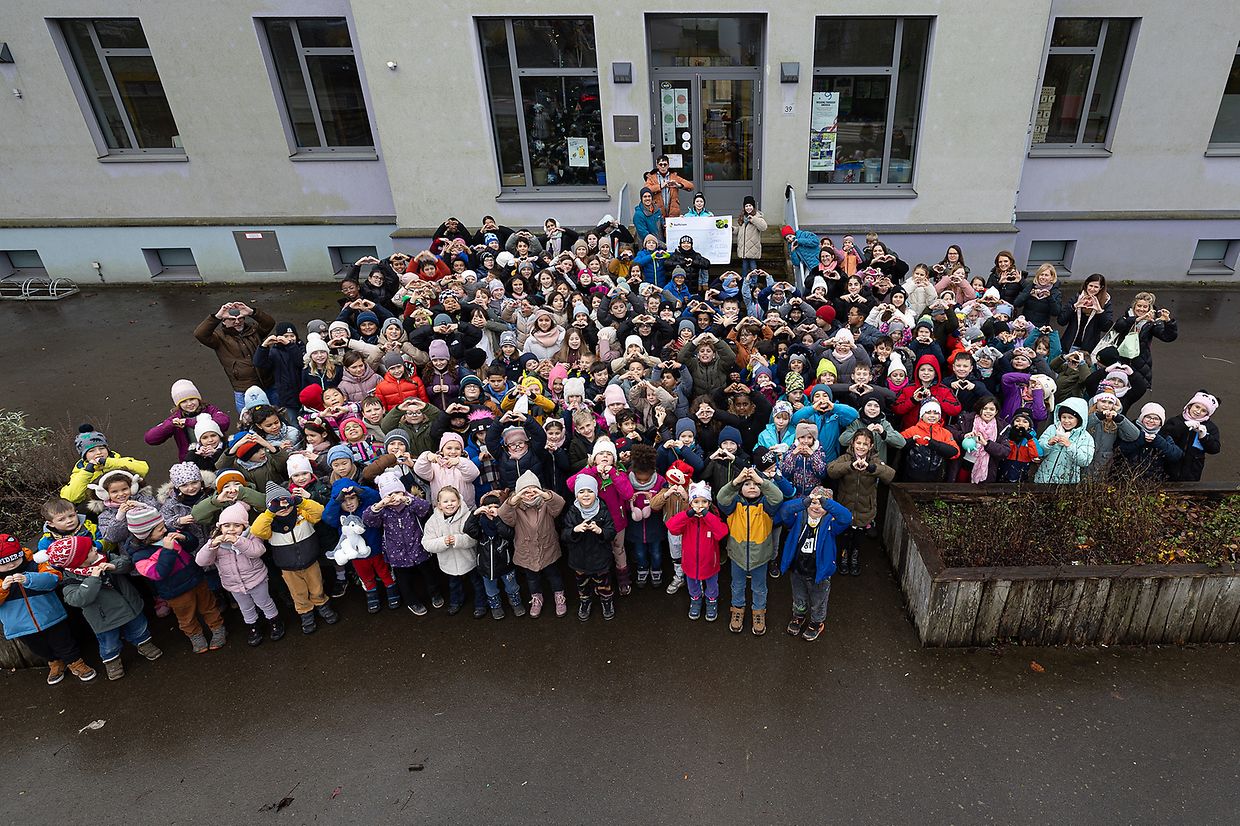 remise de cheque Schoul Suessem & Friends - Plooschterprojet - Sanem -  - 16/12/2024 - photo: claude piscitelli