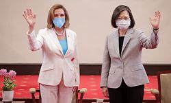This handout taken and released by Taiwan's Presidential Office on August 3, 2022 shows US House Speaker Nancy Pelosi (L) waving beside Taiwan's President Tsai Ing-wen at the Presidential Office in Taipei. (Photo by Handout / Taiwan Presidential Office / AFP) / -----EDITORS NOTE --- RESTRICTED TO EDITORIAL USE - MANDATORY CREDIT "AFP PHOTO / TAIWAN'S PRESIDENTIAL OFFICE " - NO MARKETING - NO ADVERTISING CAMPAIGNS - DISTRIBUTED AS A SERVICE TO CLIENTS