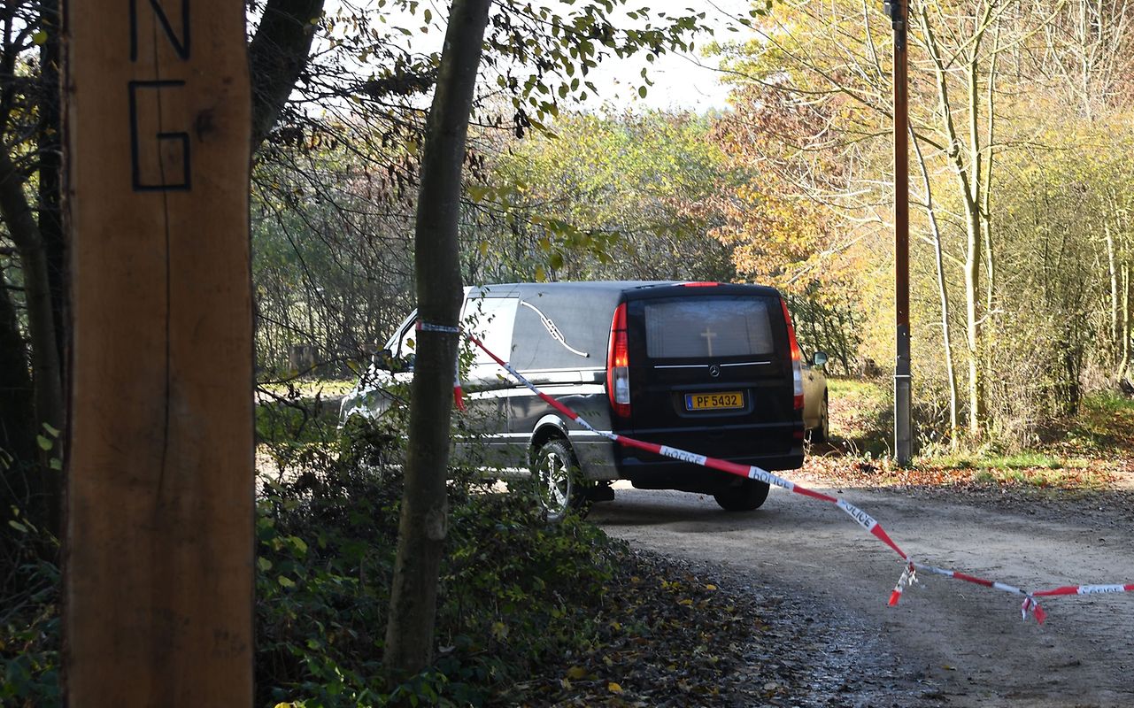 Die Polizei war am Montagvormittag mit einem Großaufgebot am Tatort im Einsatz. 