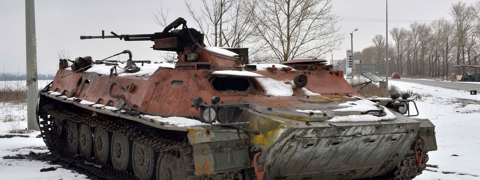 Die Ukraine behauptet, dass 102 russische Panzer sowie mehr als 530 weitere Militärfahrzeuge zerstört worden. Eine unabhängige Bestätigung der Angaben gibt es nicht.